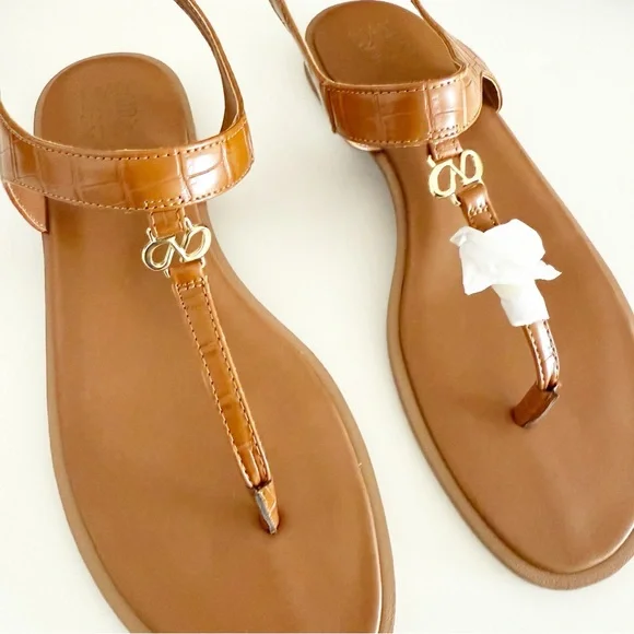 NEW Naturalizer Lizzi Tan Brown Faux Leather T-Strap Thong Sandals Size 11 - Picture 2 of 6